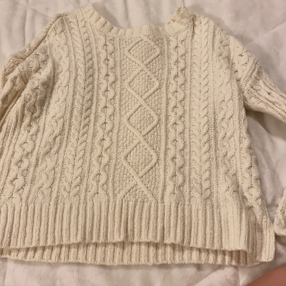 very soft american eagle sweater xs
